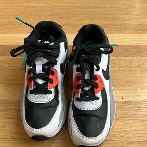 Nike Air Max boys shoes